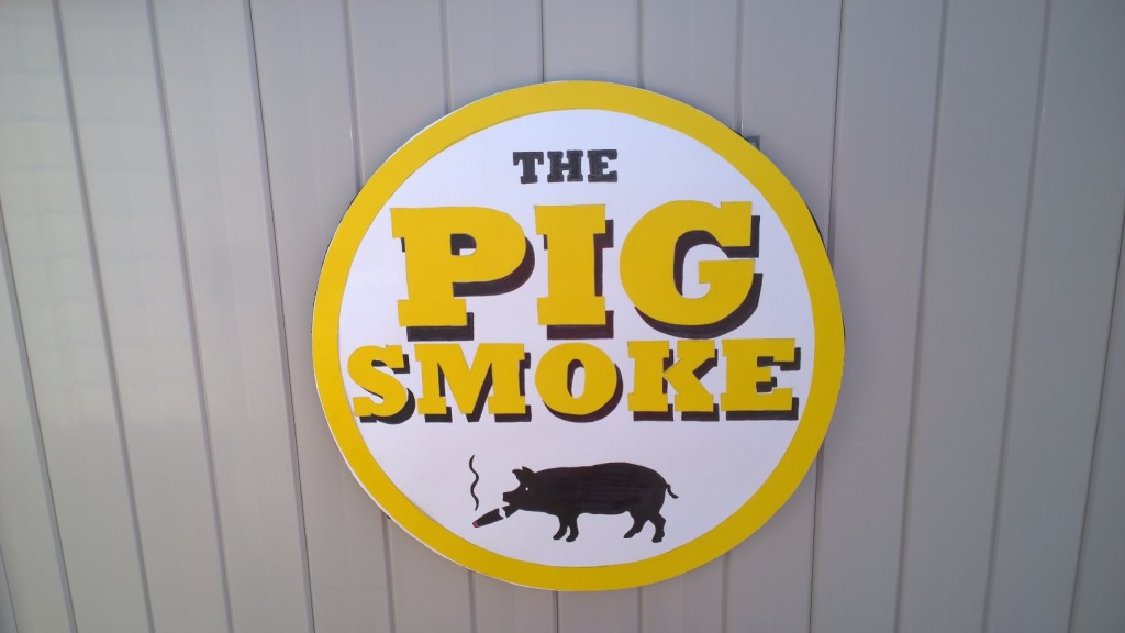 PIG SMOKE SIGN